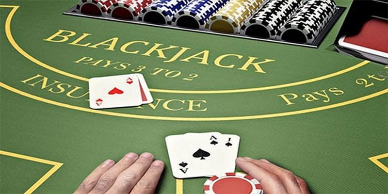 Bài Blackjack con ách tính bao nhiêu?